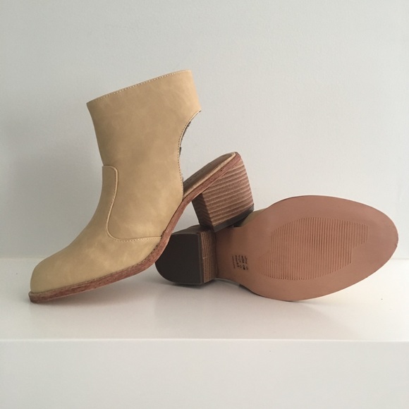 Comfortable Open Back Western Moto Boho Bootie - Picture 4 of 5